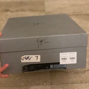 Designer Sneakers (Giuseppe Zanotti)